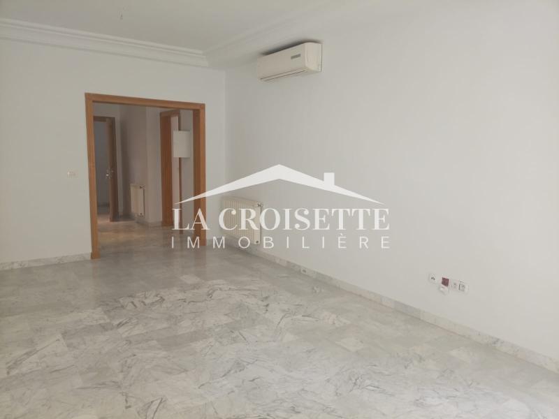 Appartement S+2 avec terrasse aux Berges du Lac 2
